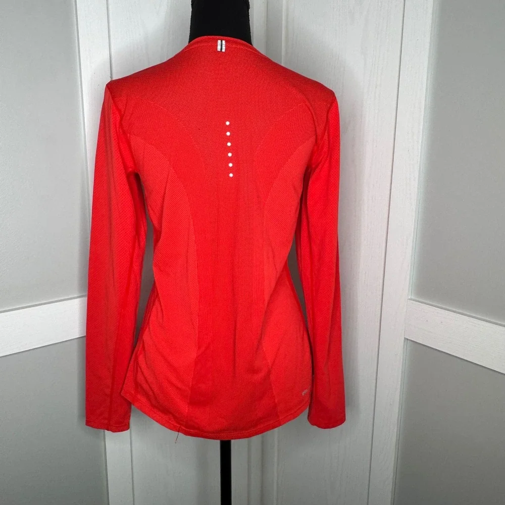 Nike breathable textured